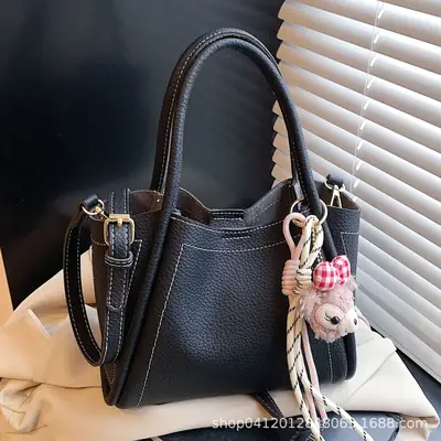 Black Vintage Shoulder Bag for Women Autumn Winter