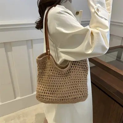 Women's Woven Straw Shoulder Bag Large Capacity New 2025