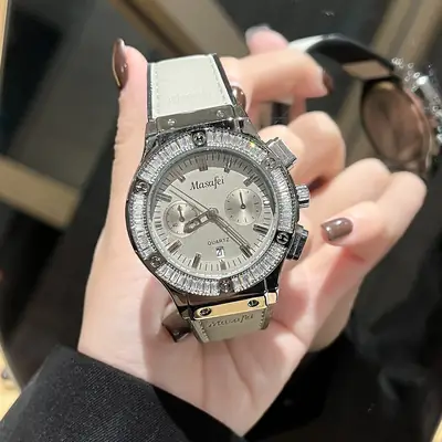 Luxury Women's Royal Oak Watch with Crystal Band