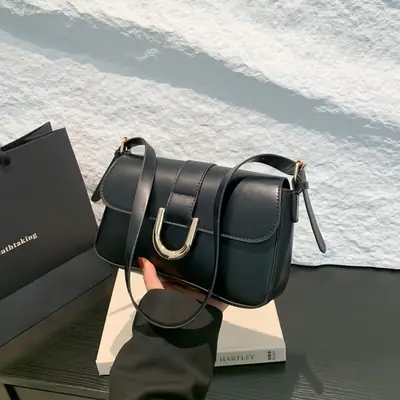 Black Vintage Horseshoe Buckle Shoulder Bag for Women