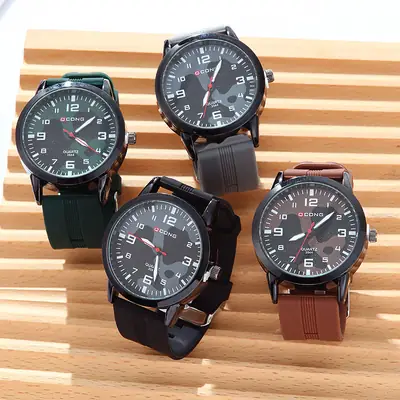 Men Waterproof Quartz Watch with Silicone Strap 10mm