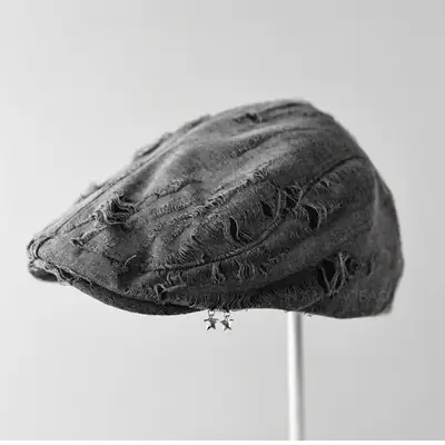 Black Japanese Retro Duck Tonge Hat for Women