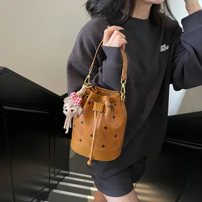 2026 New Niche Drawstring Bucket Bag with Printed Design