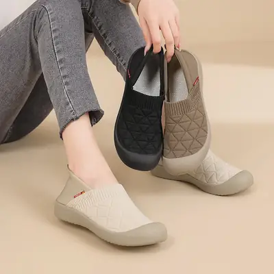 Women's Slip-On Lightweight Flat Shoes with Soft Sole