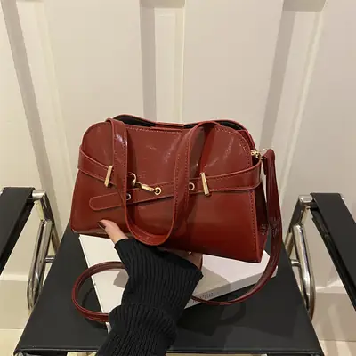 Women's Retro Elegant Crossbody Bag Red 2025