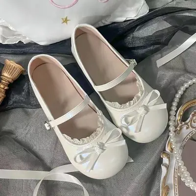 2025 New Arrival French Style Retro White Round Toe Bow Flat Single-layer Shoes Women's Spring Slip-on Soft-soled Pea Shoes