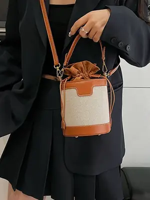 Women's Contrast Color Crossbody Bag 2026 New Style