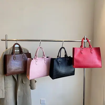2025 Trendy Women's Large Capacity Shoulder Tote Bags