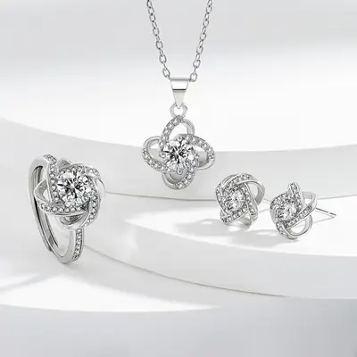 Korean Four-Leaf Clover Earrings with Zircon Sparkle