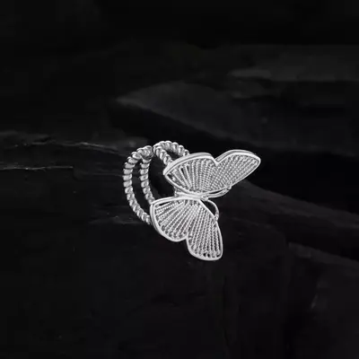 Vintage Butterfly Ear Clip for Women's Niche High-end Light Luxury