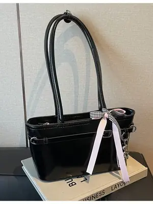 Black Clear Plexiglass Shoulder Bag for Women
