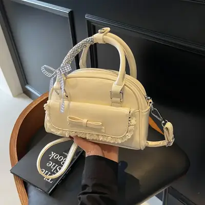 Women's Handheld High-end Bowling Bag Cream 2025