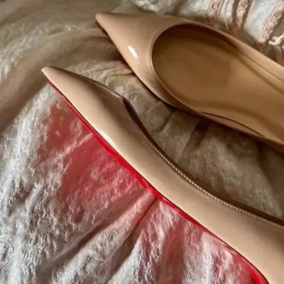 2025 Spring Pointed Flat Women's Black Flats