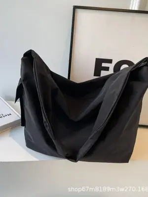 Black Large Capacity Shoulder Bag for Women