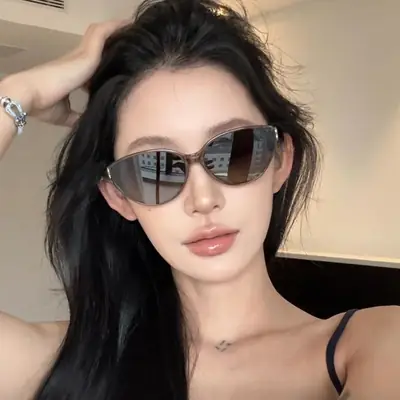 Anti-UV Cat-Eye Sunglasses Black