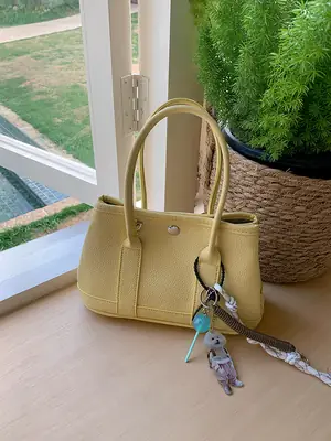 Women's Yellow Leather Bucket Handbag Spring 2026