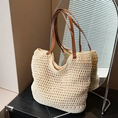 New Large Capacity Woven Women's Shoulder Bag