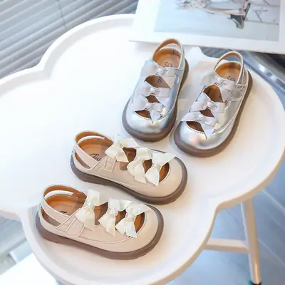 Girls' Baby's Small Leather Sandals Spring and Summer Top-covered Semi-sandals Double Color Bow Princess Shoes All-match Fashion New Arrival