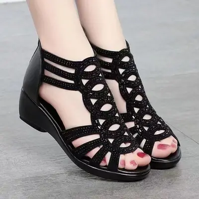 Soft Leather Roman Sandals Women's Summer 2025 New Soft Sole Mother Shoes Fashionable Outwear Women's Sandals Wedge Women's Shoes