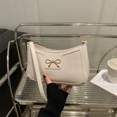 Elegant White Bow Shoulder Bag for Women