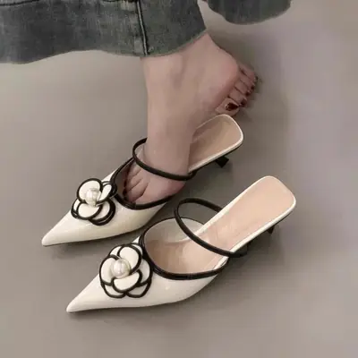 Black Pointed Toe High Heeled Slippers with Flower Design
