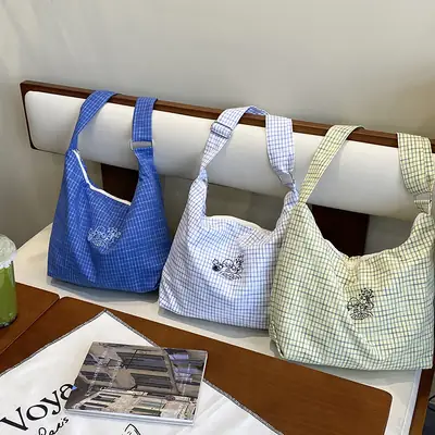 Vintage Plaid Shoulder Bag Women's Fashionable Lazy Windsurfing Cloth Bag Crossbody Casual Large Capacity Commuter Tote Bag