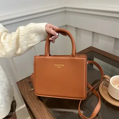 2024 Summer New Fashion Tan Square Shoulder Bag