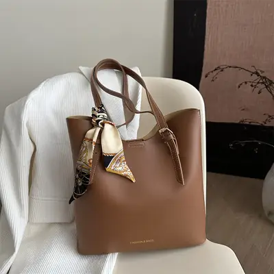 Brown Leather Shoulder Bag for Women Large Capacity