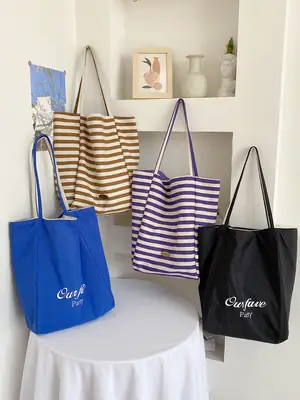 Retro Striped Nylon Shoulder Bag Large Capacity