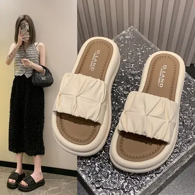 Women's Black Platform Sandals Summer 2025