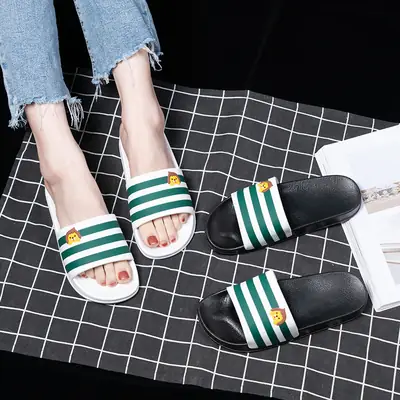 Women Summer Non-Slip Slippers with Smile Design