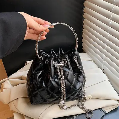 Black Diamond Chain Bucket Bag for Women 2025
