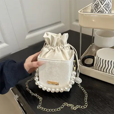 Women's Cream Pearl Chain Shoulder Crossbody Bag