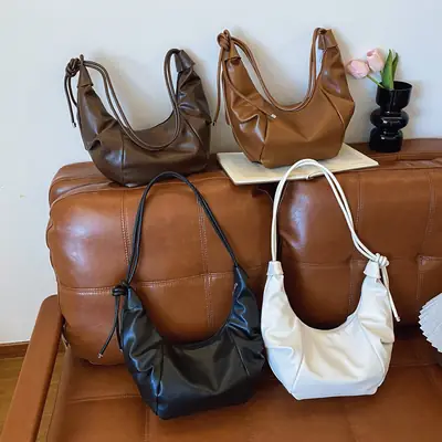 Retro Elegant Crossbody Bags Large Capacity Leather Goods