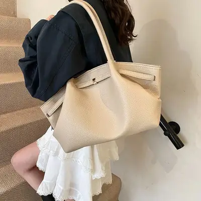 Hand-Carrying Fashionable Large-Capacity Tote Bag 2025 New Trendy Fashionable Textured Pleated Shoulder Bag for Work and Commuting Women's Bag