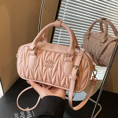 2026 Quilted Crossbody Bag for Women in Pink