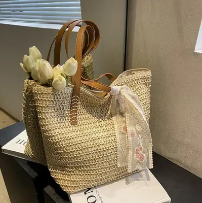 Women's Large Capacity Woven Tote Bag Seaside Holiday Bag