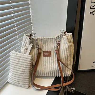 Trendy Women's 2025 Spring Shoulder Bag with Matching Pouch