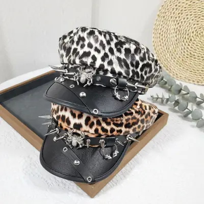 Leopard Print Rivet Flat Hat Navy Black