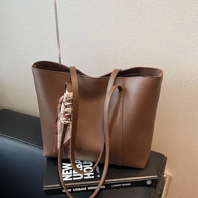 Women's Retro Leather Shoulder Bag Brown Large Capacity