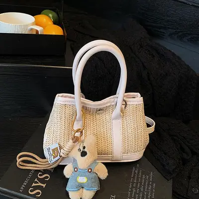 Women Straw Handbag with Cute Bear Design