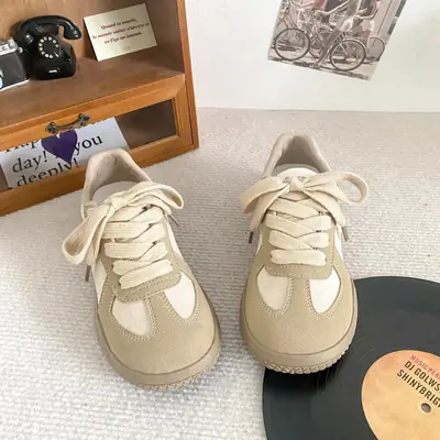Women's Cream Green Campus Training Shoes 2025