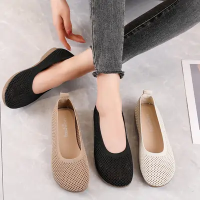 Old Beijing Cloth Shoes Work Shoes Women's Soft Sole Comfortable Work Flat Shoes Flying Woven Breathable Summer Hollow Mesh Sandals