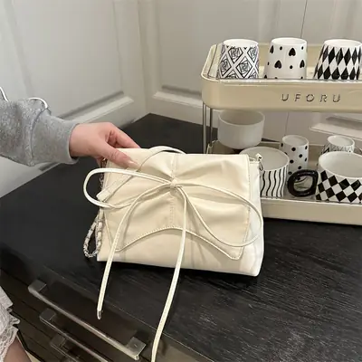 Light Luxury Women's Bow Bag with Chain Strap
