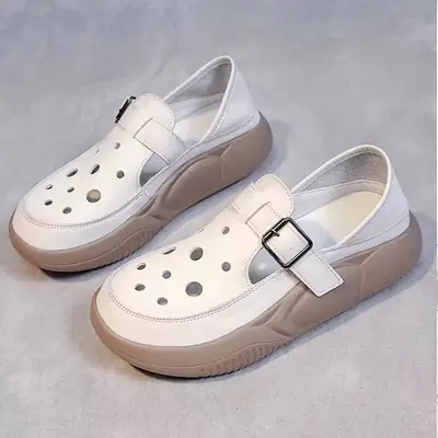 Leather Retro Toe Sandals 2025 Summer Outer Wear New Fashion Sandals and Slippers Non-slip Breathable Hollow-out Mother Shoes