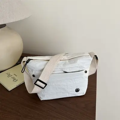 Women's Pleated Crossbody Bag with Contrasting Colors