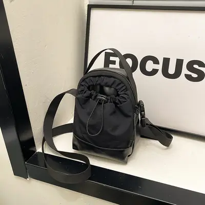 Black Drawstring Crossbody Bag for Men Women 2025