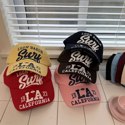 Women's Black Sunshade Cap with "Long Distance" Print