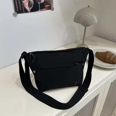 Black Nylon Crossbody Bag Lightweight Large Capacity 2025