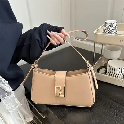 2025 New Fashion Shoulder Bag Niche Design Underarm Bag Distinctive Western Style